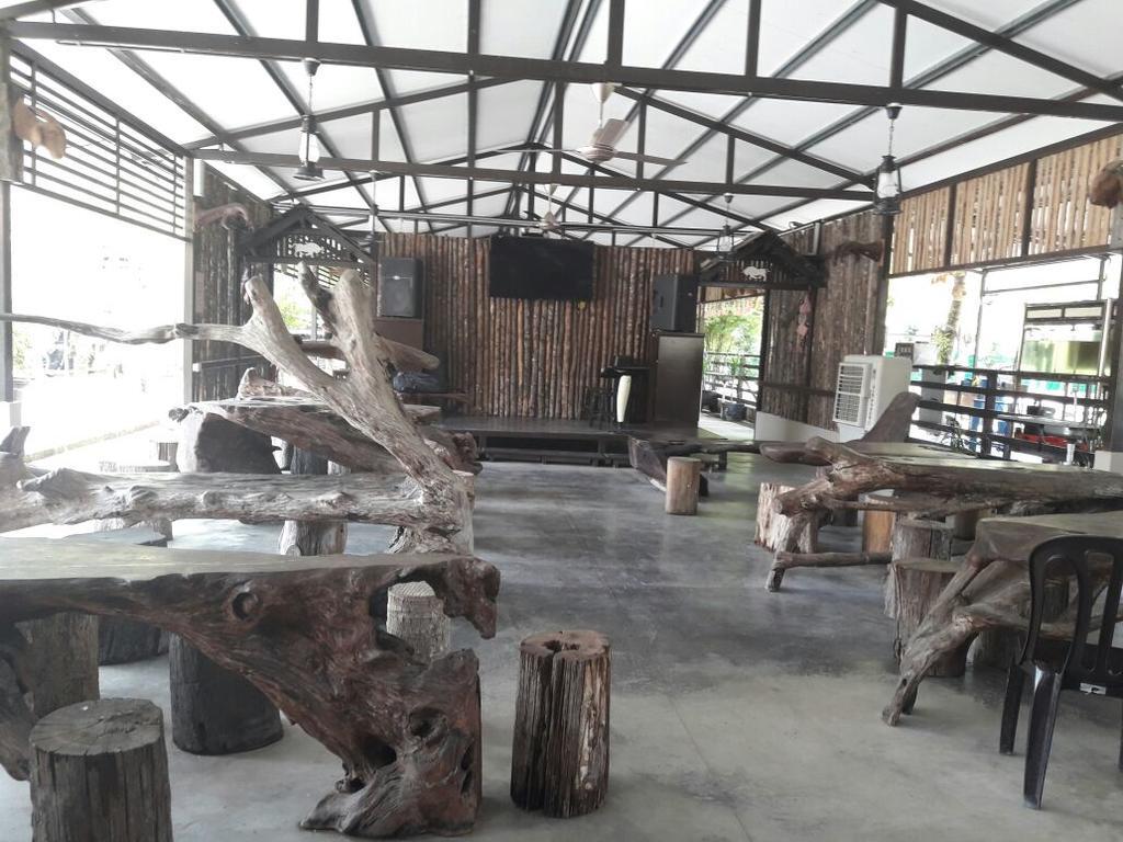 Hs Farm Waterpark Hotel Muar Exterior foto